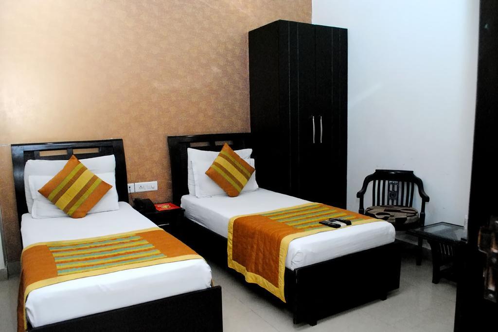 Hotel Universe Inn New Delhi Bilik gambar