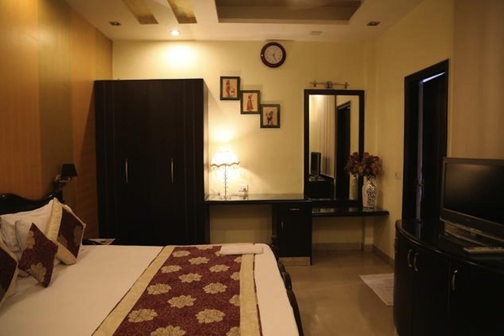 Hotel Universe Inn New Delhi Bilik gambar